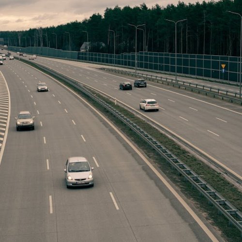 Od chaosu do kontroli: monitoring GPS floty, który obniża koszty i przyspiesza decyzje w Twojej firmie