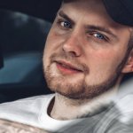 Twój pierwszy samochód: jak wybrać model, który wybacza błędy i nie zrujnuje portfela