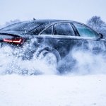 W stronę szczytów na jednym komplecie: czy opony całoroczne poradzą sobie w górach?