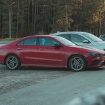 Wakacyjny wynajem auta bez bolesnej blokady: jak działa depozyt i jak go obniżyć