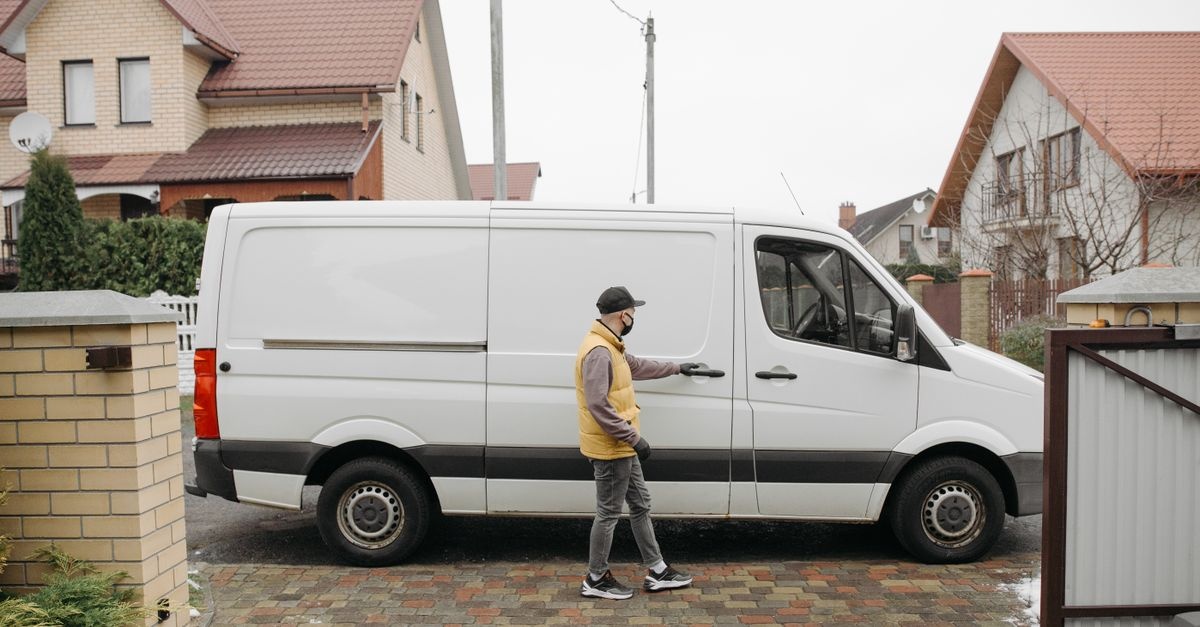 Kilogramy, które kosztują: ile zapłacisz za nadwagę w dostawczaku i jak tego uniknąć