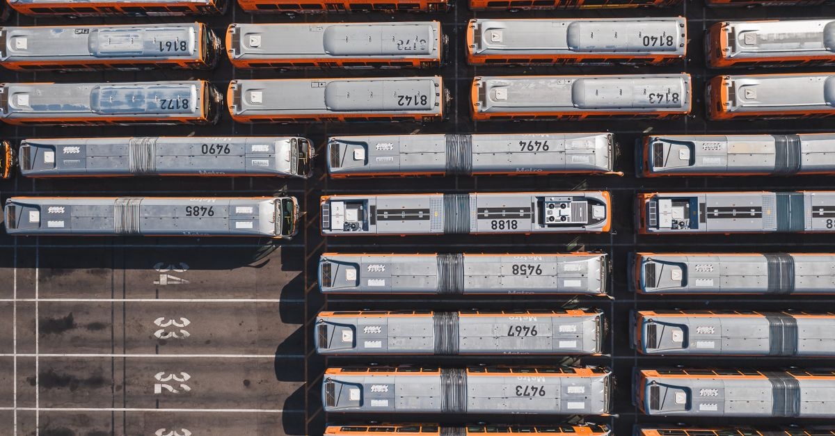 Bezpieczna nawigacja po giełdach transportowych: sprawdzone praktyki dla przewoźników i spedytorów
